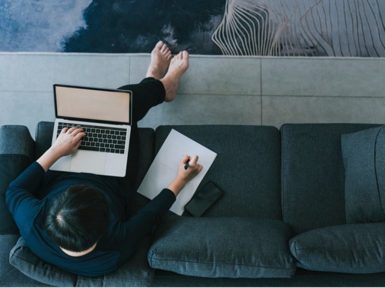 How to Tailor Training to a Hybrid Work Environment